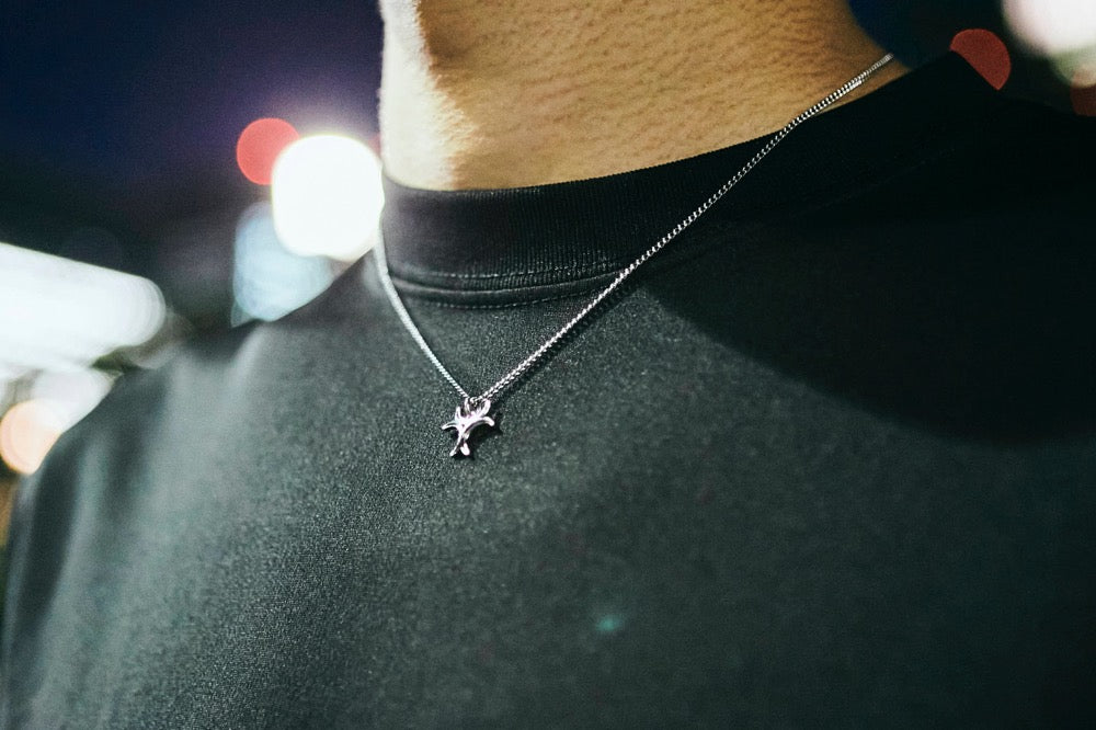 Silver Necklace Logo type