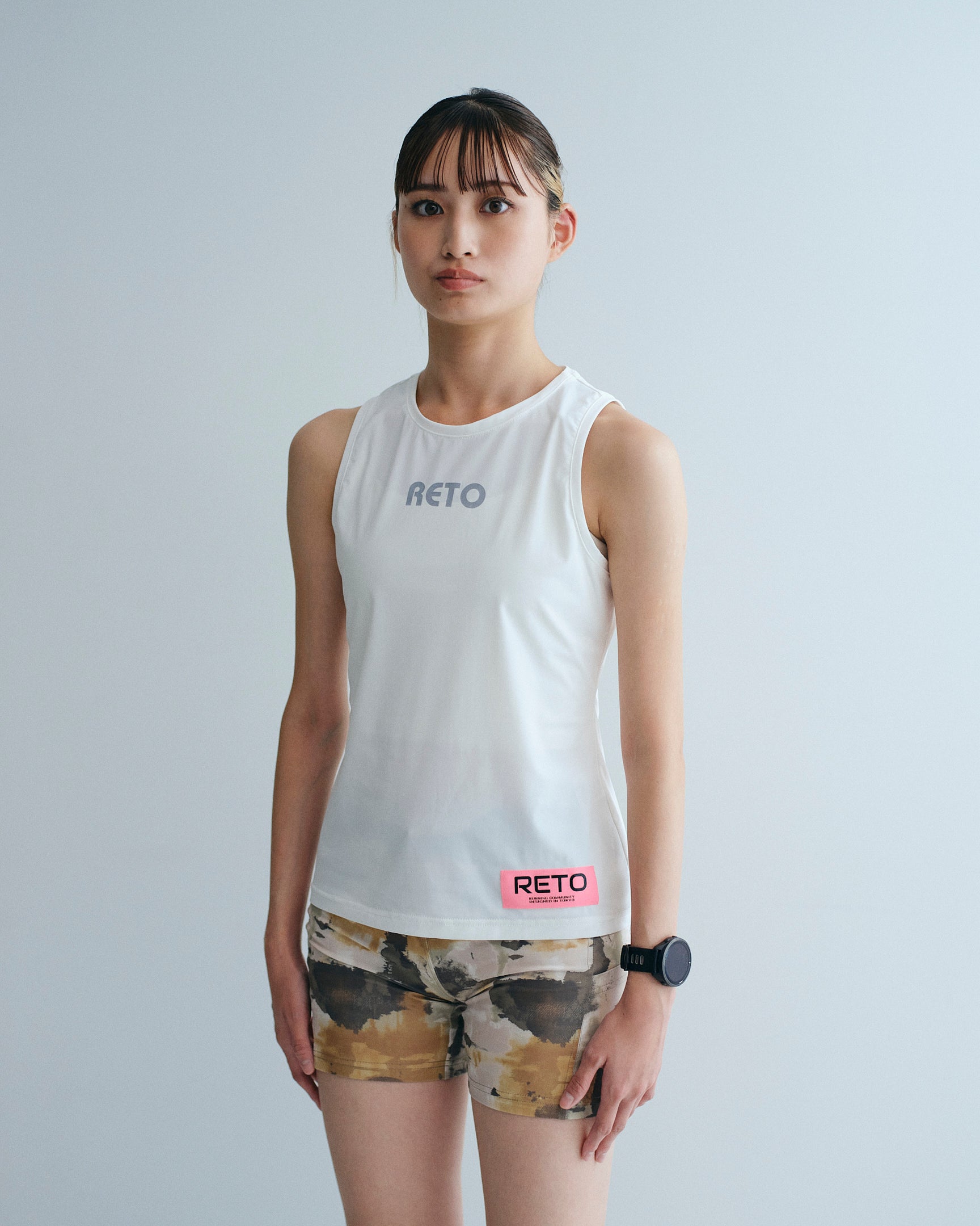 ACTIVE SLEEVELSS T W